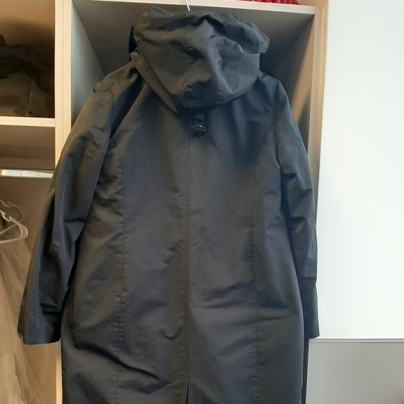 Coat - Picture 4 of 6